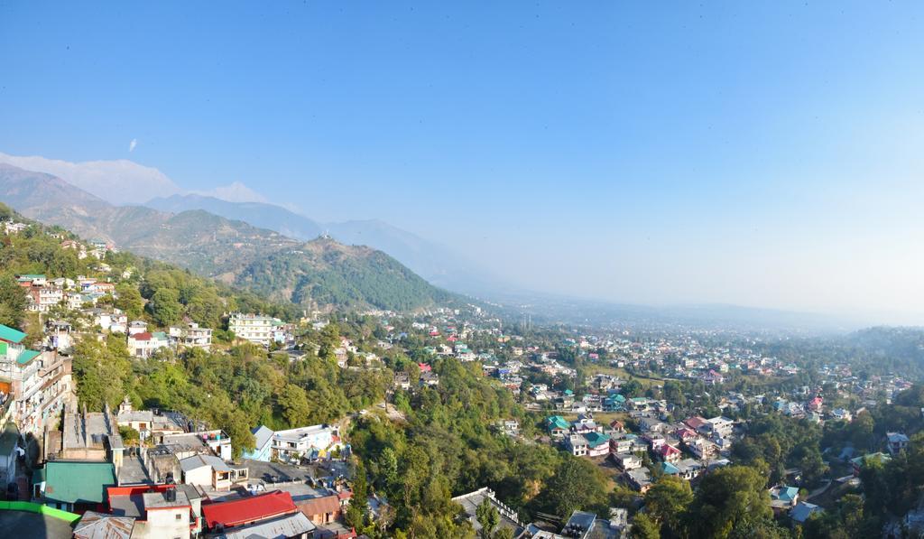 Surbhi Pensión Dharamshala Exterior foto